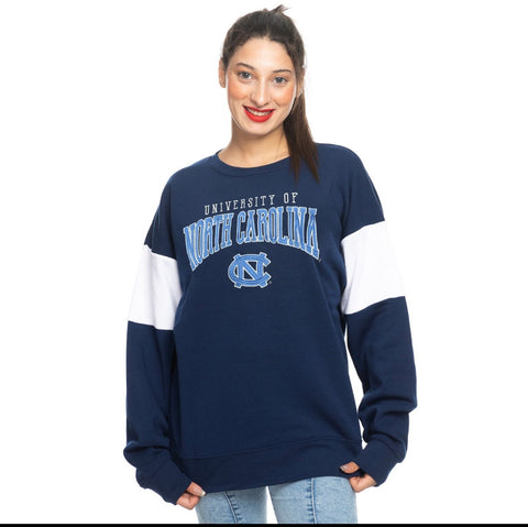 Sweatshirt embroidered 'University of north carolina' logo