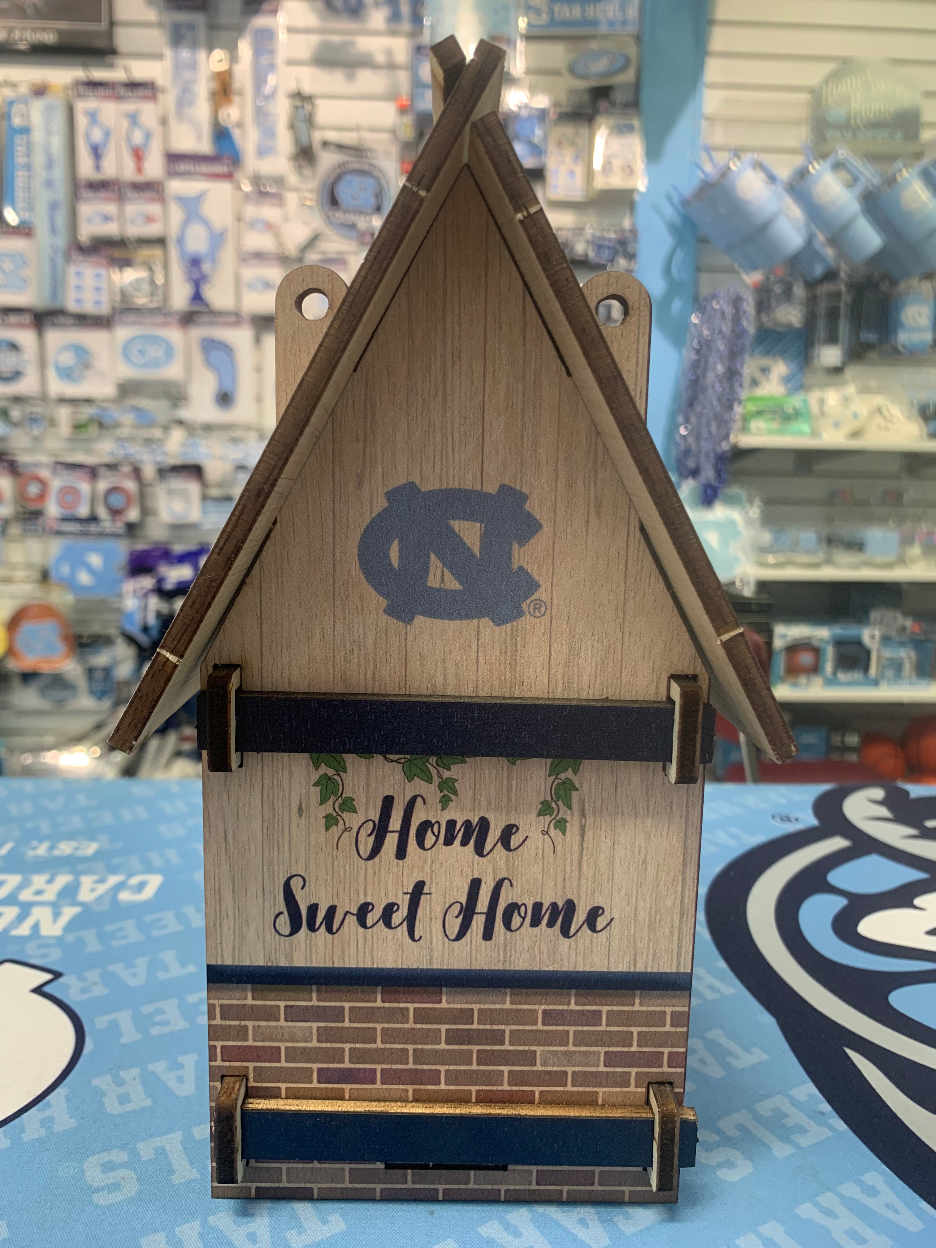 DIY UNC Birdhouse